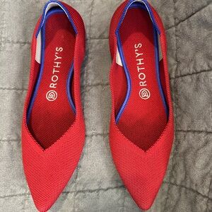 EXCELLENT used conditions. Size W9. Freshly cleaned and ready for wear!